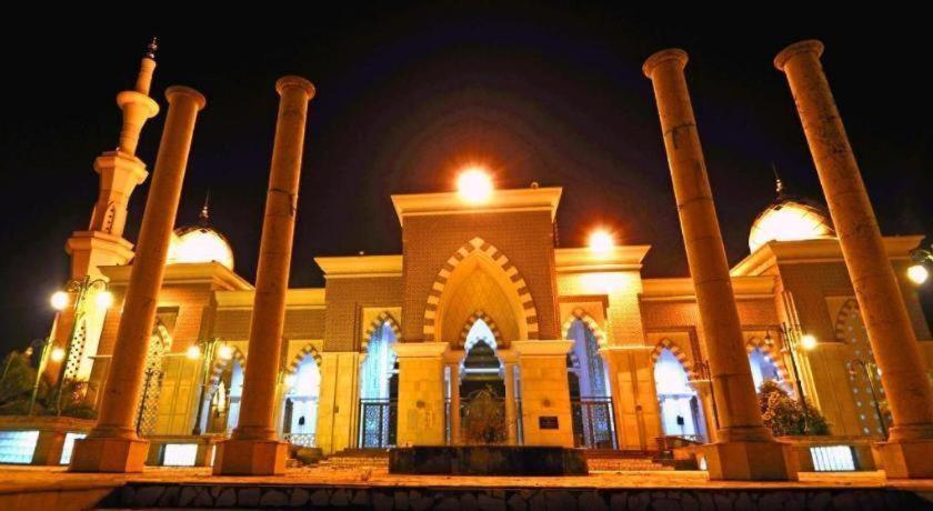 فندق سانتيكا ماكاسار المظهر الخارجي الصورة